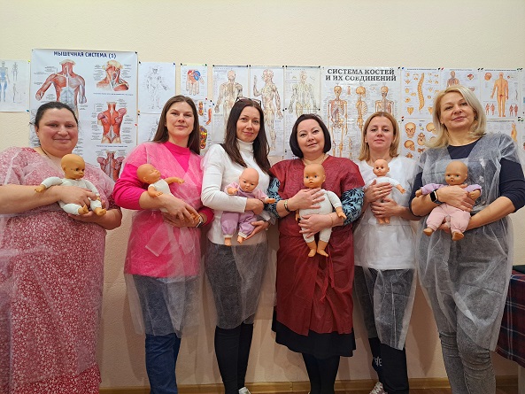 Курс проходят и специалисты, и родители, которые хотят заниматься с малышом сами.